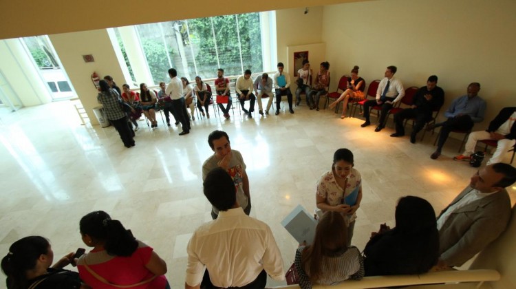 정규직 고용율 감소