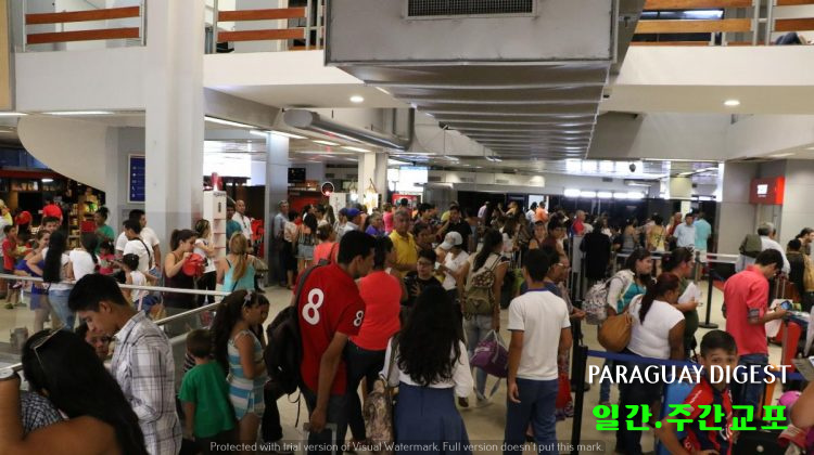 공항 이용객 최고수치.jpg