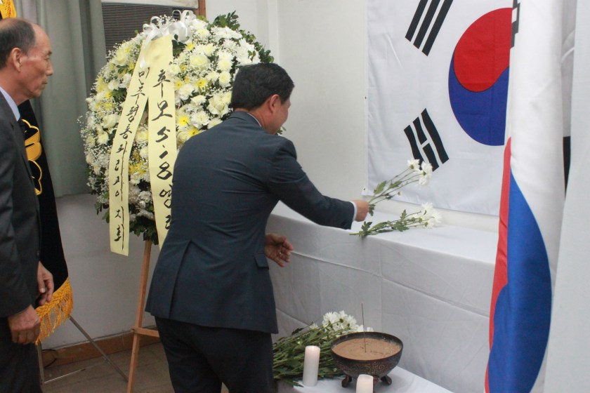 3 참석자들의 헌화 순서