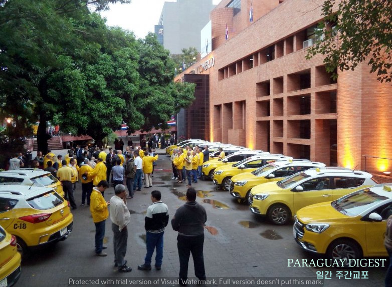 금년 박람회 국산 4x4 출품.jpg