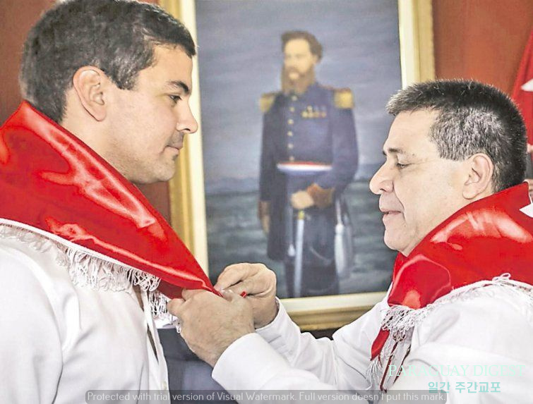 뻬냐 장관, 홍당 대선후보 출마 공식화 직전