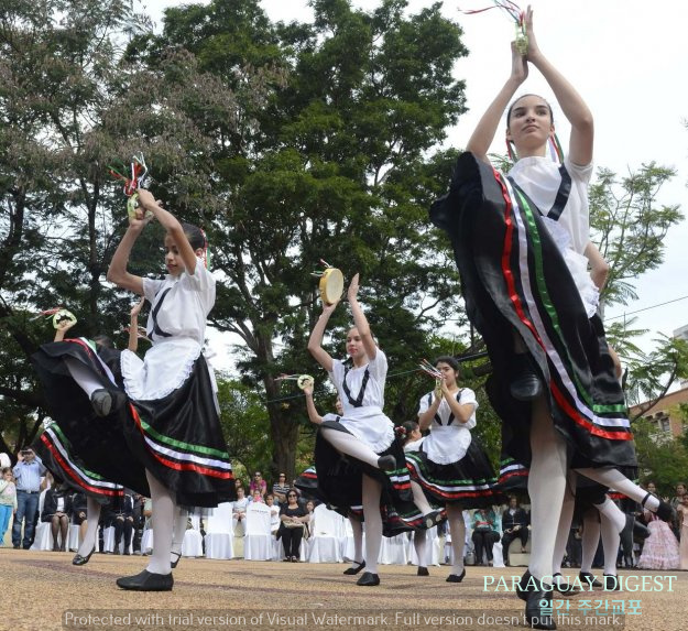 이탈리아 민속축제 개최.jpg