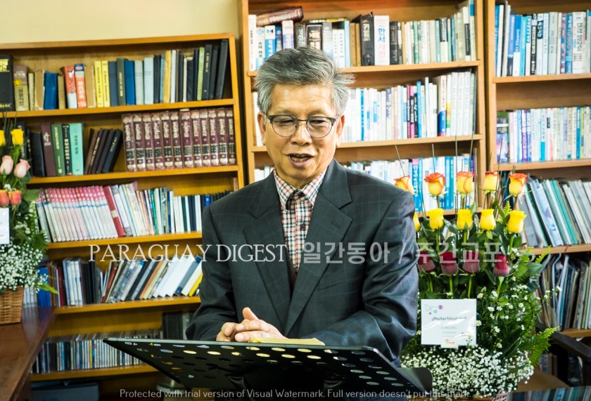 3-1귀한 말씀을 전하는 전성준(하르딘 교회 담임. 세바스티안 한국대학 이사장)목사